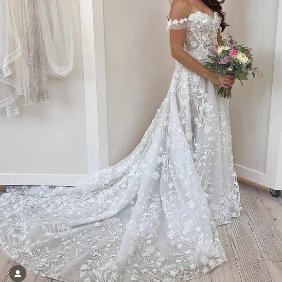 Calla Blanche wedding gown - Picture 17 of 17